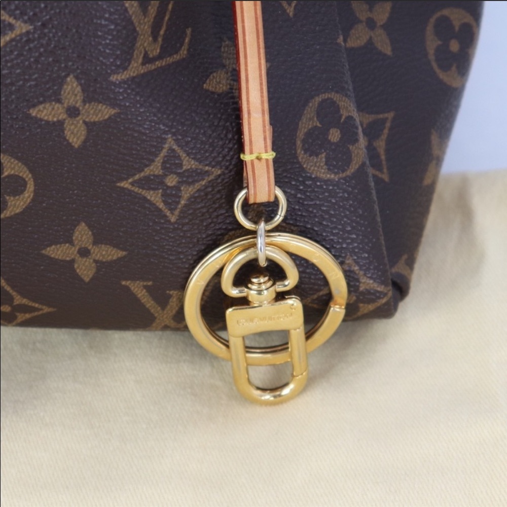 🌺 ✨MINT CONDITION✨🌺 Monogram - Picture 7 of 16